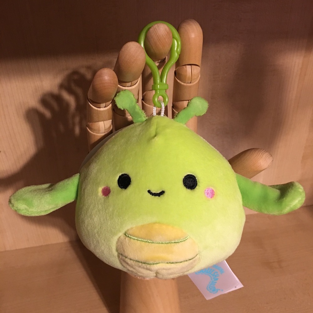 Squishmallow PILAR Clip On 3.5” NWT